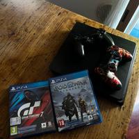 PlayStation 4 Slim 500GB + 2 Controller + 2 Giochi