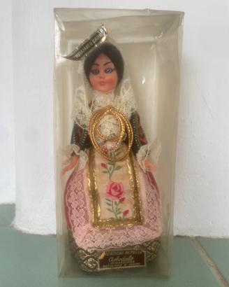 Bambola sarda costume in pelle