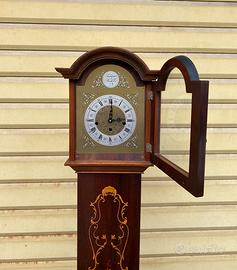 Orologio da terra tempus fugit antico