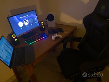 Postazione da gaming completa