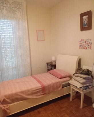 Camera in appartamento condiviso