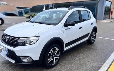 Dacia Sandero Stepway 1.0 TCe 100 CV ECO-G Comfort