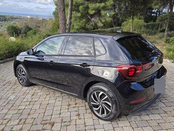 Polo benzina 2024 Euro 6E 59 kw 17.500 km 5 posti