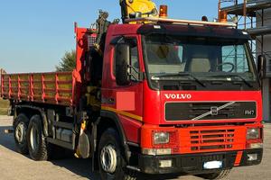 Volvo FM7 290 cv con gru fassi