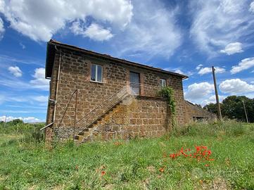 RUSTICO A MONTEFIASCONE