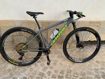 Mtb cannondale in carbonio taglia M Top di gamma
