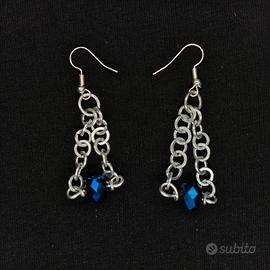 Orecchini in alluminio argentato e pietra blu