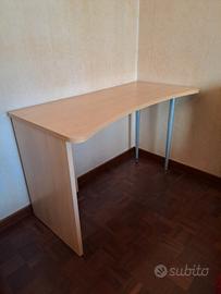 2 scrivanie legno chiaro 125 x 62 cm