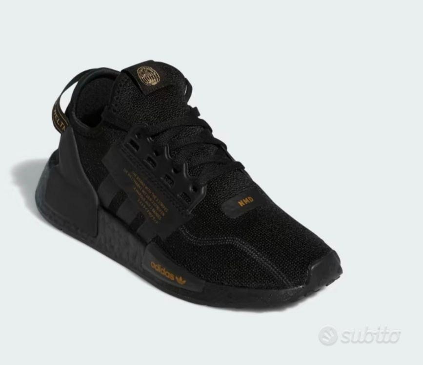 Adidas nmd r2 nere con strisce oro clearance