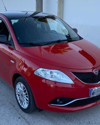 Lancia Ypsilon 1.2 69 CV GPL Ecochic Gold