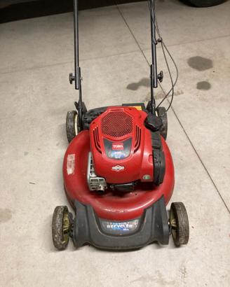 tosaerba marca TORO