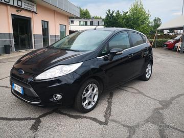 Ford Fiesta 1.4 TDCi 5p. Titanium ***NEOPATENTATI*