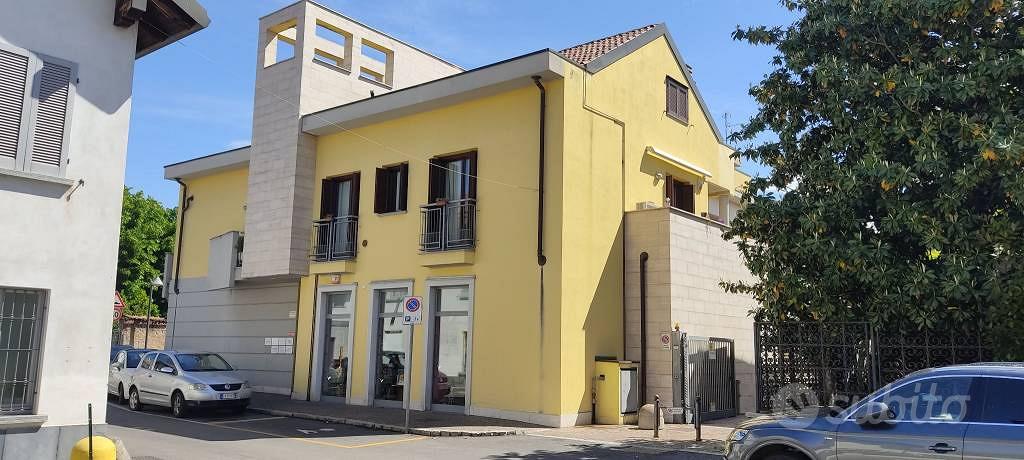 Immobile di 74 m² con 1 locale a Seregno - Vista 2
