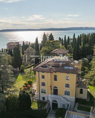 Bilocale esclusivo nella storica villa di Maria Ca