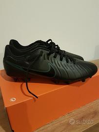 Scarpe da pallone NUOVE N"43