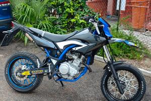 Wr 125 X