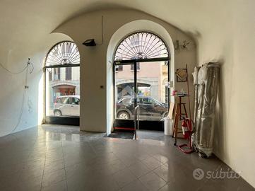 NEGOZIO A CREMONA