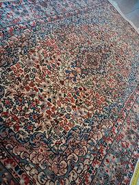 tappeto persiano stile classico 