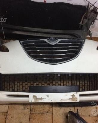 Lancia y 2015 ricambi