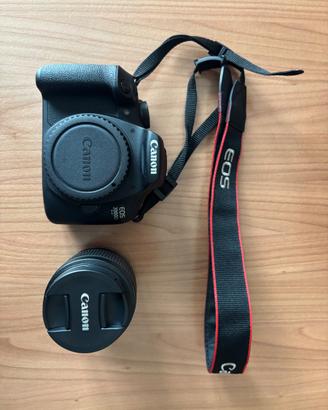 Canon EOS 2000D+Obbiettivo EF-S 18-55mm