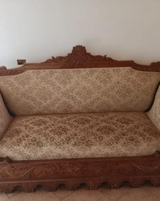Divano in noce