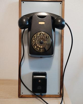 Telefono vintage a parete 