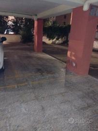 Posto auto spazio pilotis
