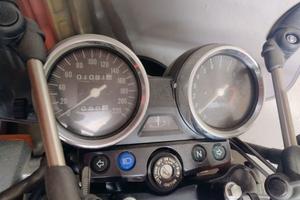 Moto kawasaki ER 500