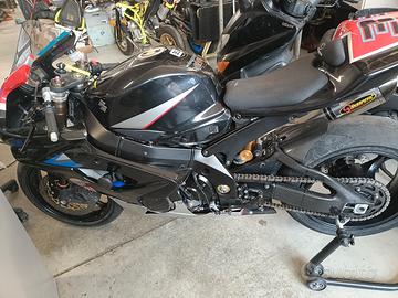 Suzuki gsxr 1000 2006 da pista