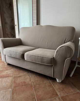 Divano stile shabby color tortora