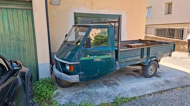 ape piaggio 9 ql con ribaltabile anno 2002 