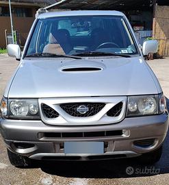 Nissan Terrano 2 2.7 Diesel  Luxury