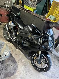 Yamaha R1
