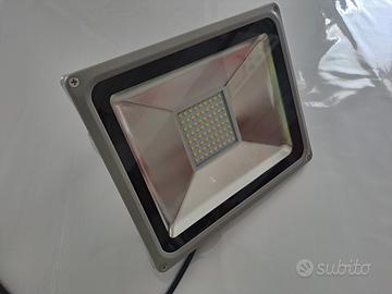 Faretto LED da esterno 50 watt 