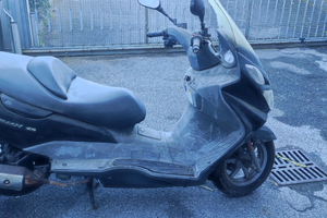 Burgman 125 anno 2006