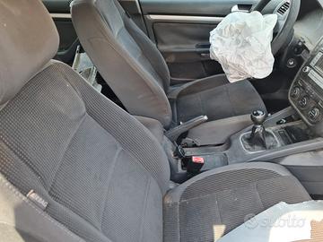 VOLKSWAGEN golf variant incidentata