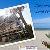 Tortoreto Lido: T687 INT. 3 - A 130 MT. DAL MARE