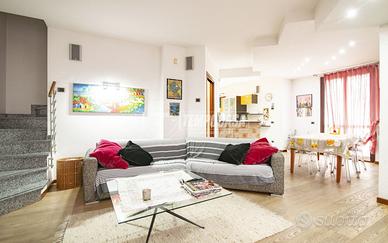 Villa a Cassano d'Adda Via Vallette 4 locali