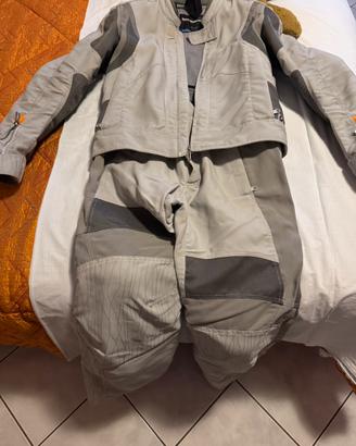 Giacca e pantaloni moto BMW
