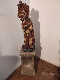 statua in legno 
