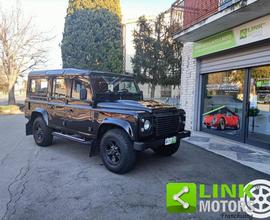 LAND ROVER Defender 110 2.4 TD4 Station Wagon SE