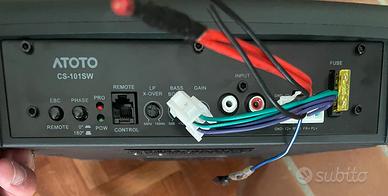 Sub woofer attivo per auto