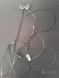 Auricolari JBL con con cavo e microfono