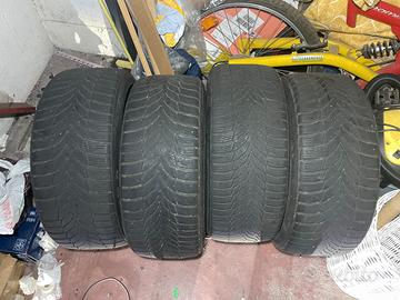 4 gomme invernali Nexen 225/40 R18