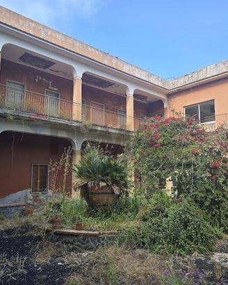 Stabile/Palazzo - Fiumefreddo di Sicilia