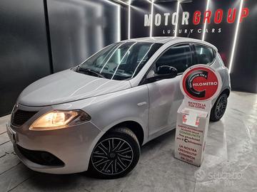 Lancia Ypsilon 1.2 69 CV 5 porte GPL Ecochic Plati