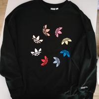 Felpa garzata ADIDAS nera e loghi colorati