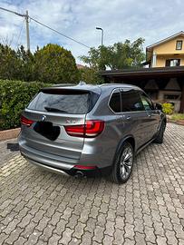 BMW X5 xDrive25d + Treno gomme invernali Hankook