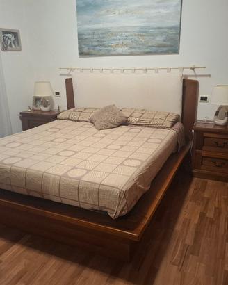 struttura letto in legno massello e copritestiera