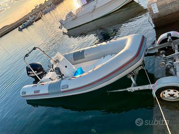 Gommone Bat 4.80 mt e carrello